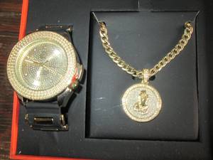 lot 751 image: Mens wrist watch and neck chain wi...