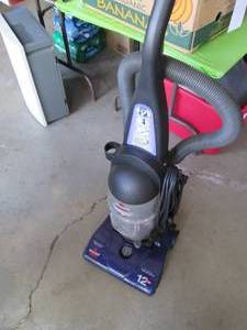 lot 765 image: Bissell Powerforce Bagless vacuum c...