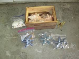 lot 568 image: Small wood organizer crate full of ...