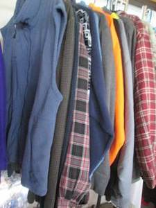 lot 604 image: Mens Hoodies, sweaters and outerwe...