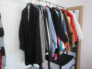 lot 612 image: Large collection of mens and women...