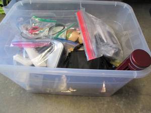 lot 623 image: Mouse pad, Bluetooth travel speaker...