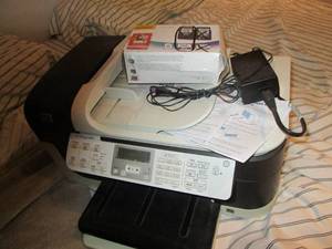 lot 481 image: HP Officejet 6500 printer with cord...