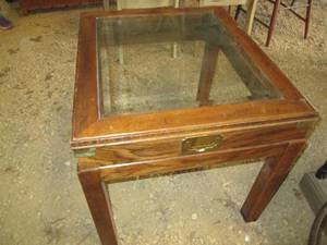 lot 514 image: Vintage wood end table with beveled...