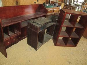 lot 522 image: Assortment of darker tone office st...