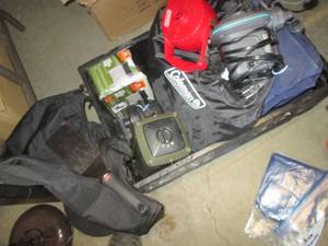 lot 788 image: Cool cluster of assorted camping su...