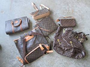 lot 792 image: Collections of Louis Vuitton INSPIR...