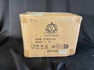 lot 83 image: Vancasso Bonita BSB Stoneware Dinnerware Set - Boxed Mixed Colors