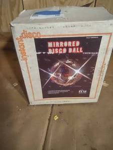 lot 100 image: Vintage Disco Ball