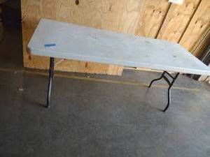 lot 103 image: 6 foot table