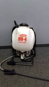 lot 44 image: Flo Master Backpack sprayer
