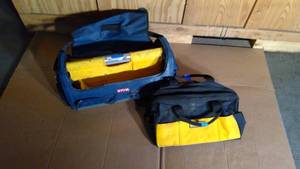 lot 48 image: Dewalt and Ryobi soft side tool bags