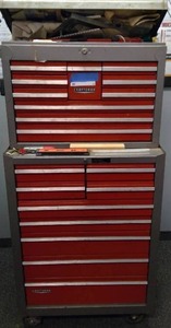lot 3 image: Craftsman Full 19 drawer tool box