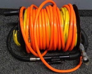 lot 7 image: Air hose reel with Air hose