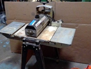 lot 17 image: Performax Drum Sander