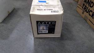 lot 108 image: Light fixture