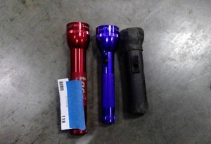 lot 118 image: Flashlights Mini Mag Lights