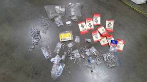lot 176 image: Wire Cables, clips, S hooks. and pins