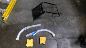 lot 197 image: ladder bummpers, Stabalizers, Platform