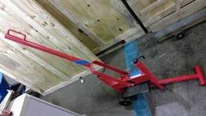 lot 230 image: Tool Shop paver splitter