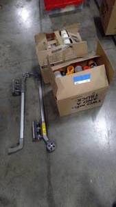 lot 256 image: Inverted Marking wand, Inverted spray paint