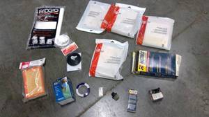 lot 254 image: Shop vac bags and miscellaneous filters