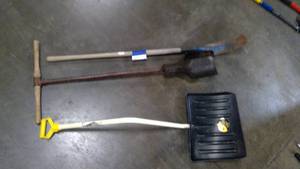 lot 281 image: Shovels
