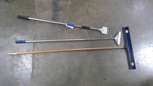 lot 283 image: Long scrapers, Gauge Rake