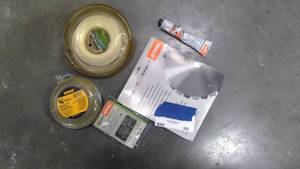 lot 302 image: Dewalt Weedwacker line, Stihl chain saw chain and Blade