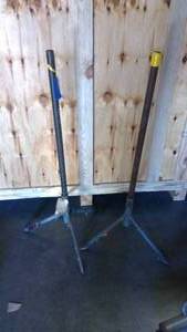 lot 312 image: Metal tripods