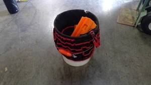 lot 335 image: Husky bucket Jockey, cargo corner protectors