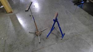 lot 387 image: Roller Stand