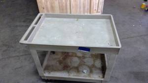 lot 423 image: Rolling utility cart