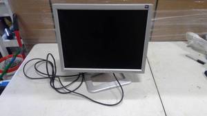 lot 429 image: Samsung Computer Monitor