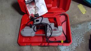 lot 461 image: Milwaukee Deep cut band saw