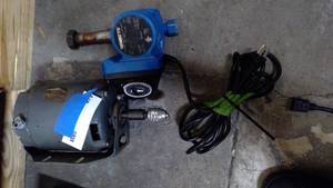 lot 479 image: Motor and pump
