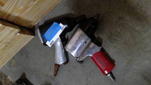 lot 487 image: Craftsman and husky impacts