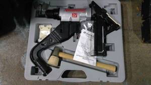 lot 504 image: Ramsond Hardwood Cleat NailerStapler