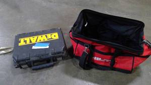 lot 532 image: HILTI soft bag DEWALT empty box