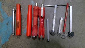 lot 535 image: Plumbing tools