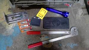 lot 599 image: Assorted items