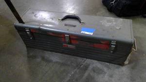 lot 620 image: Toolbox assorted items
