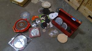 lot 625 image: Assorted saw blades