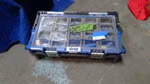 lot 631 image: KREG pocket hole jigs and screws