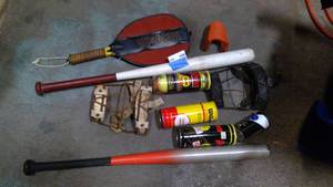 lot 639 image: Vintage sports items