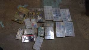 lot 640 image: Assorted cases with contents