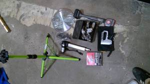 lot 645 image: Assorted items