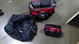 lot 652 image: Husky soft bags