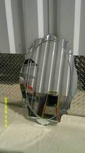 lot 10 image: Vintage wall mirror