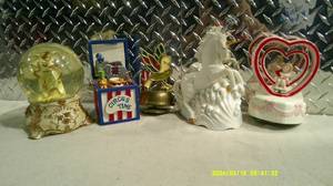 lot 54 image: Music Box Lot 3